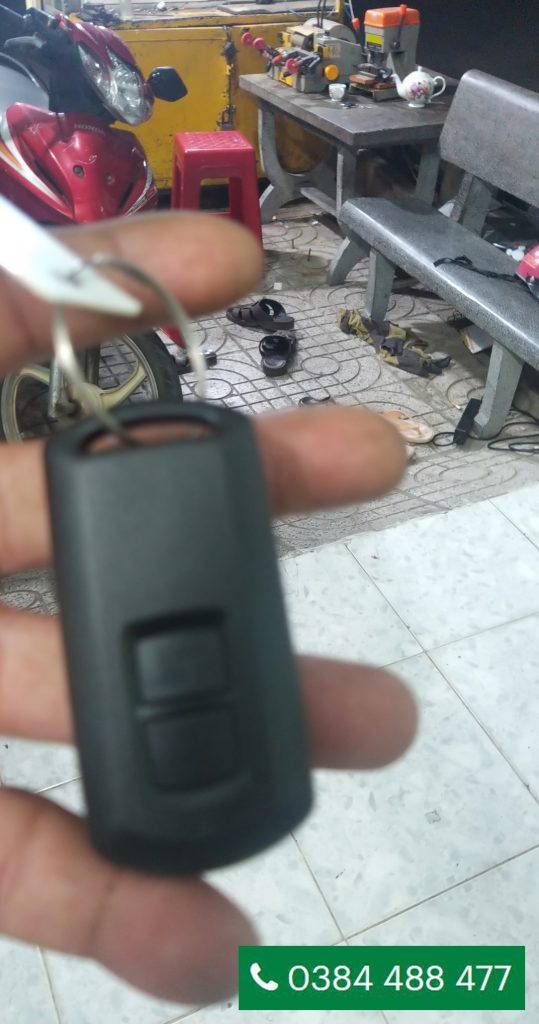 làm chìa khóa ô tô – sửa khóa xe ô tô