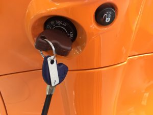 Làm chìa khóa Vespa và các loại xe tay ga khác – cách xử lý